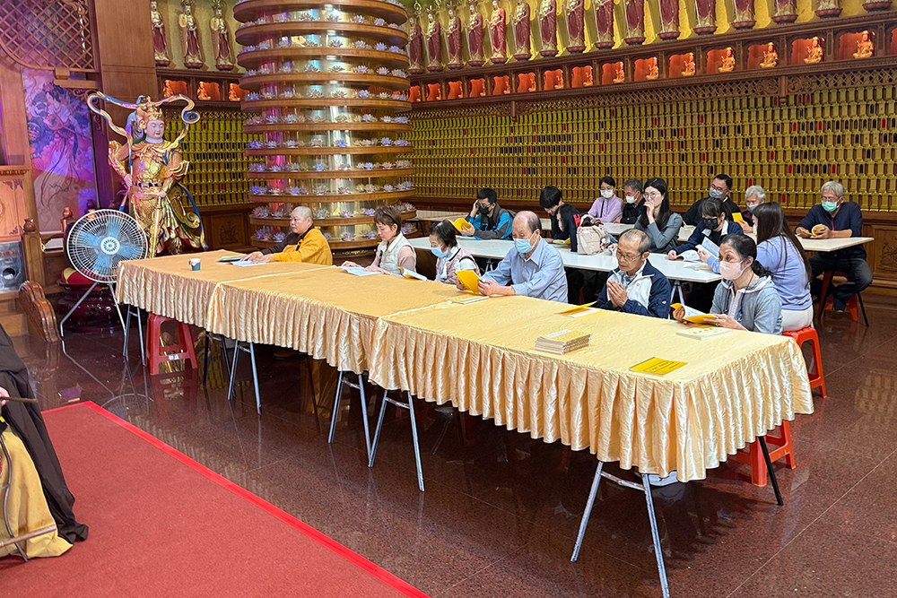 家屬該如何選擇參加哪一種法會？
